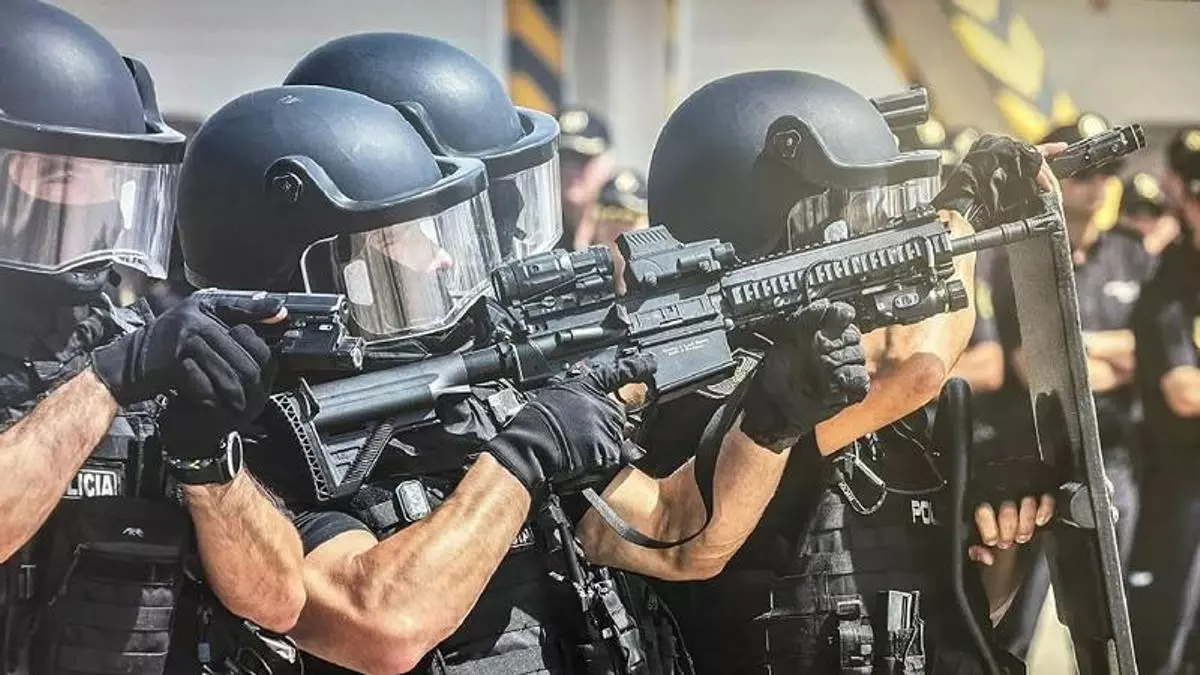 Cinco detenidos, dos de ellos policías nacionales, en una operación contra el narcotráfico y el blanqueo de dinero en Asturias