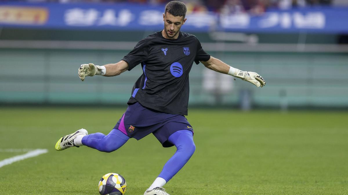 Joan Garcia sigue sumando minutos como el guardameta titular del Barça