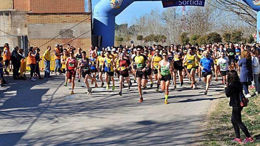 Sortida de la Cursa Popular de Vilanova del Camí