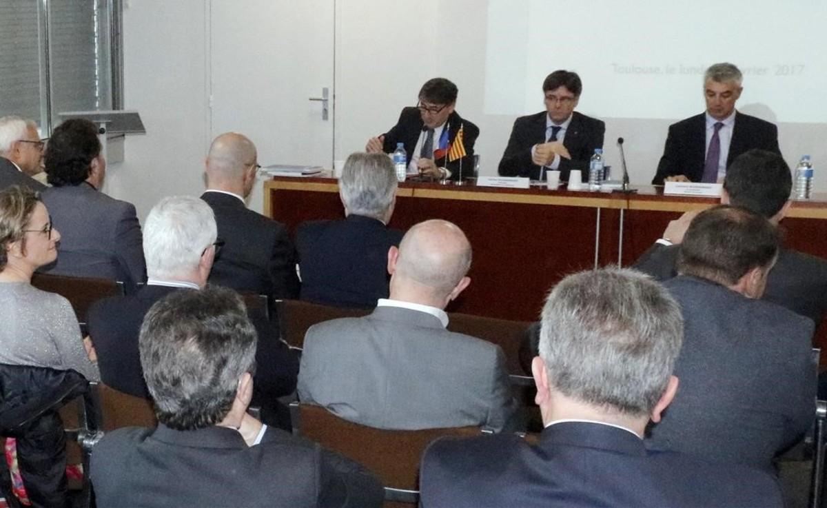 jgblanco37370225 tolosa 20 02 2017 carles puigdemont se re ne con la patronal170220130657