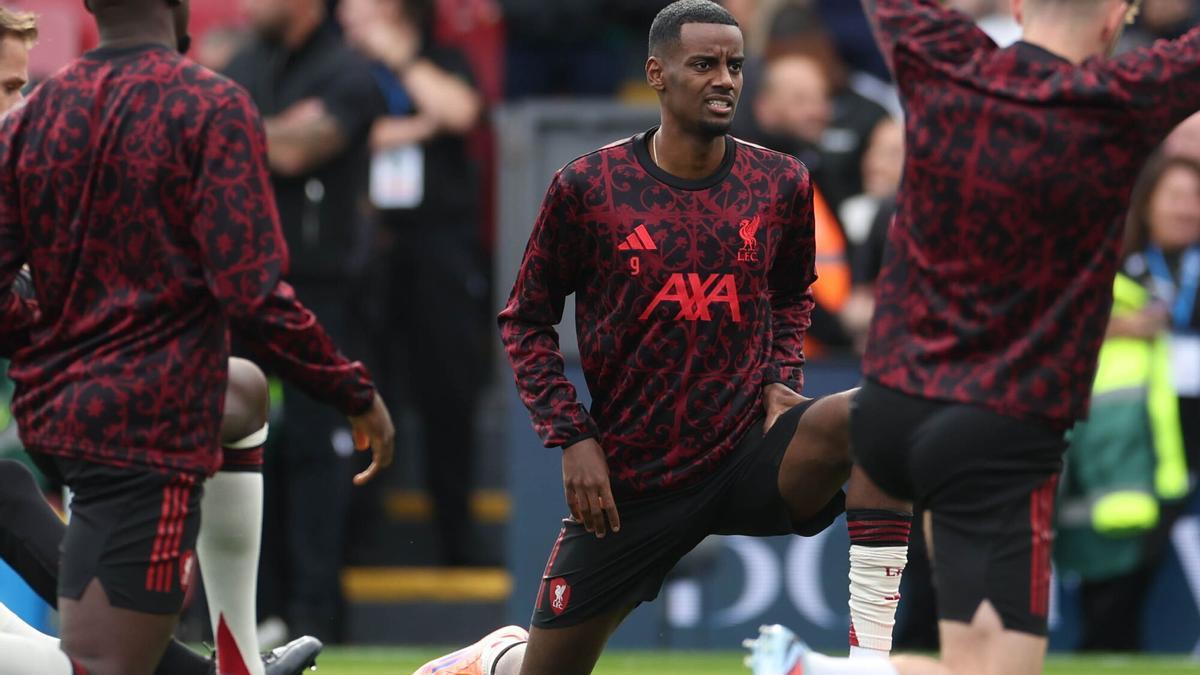 Arne Slot: "Isak está de vuelta"