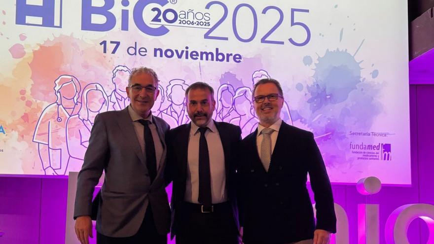 Juan Sánchez, Jorge Aboal y Federico Martinón, antes del acto de entrega de los premios BIC 2025.