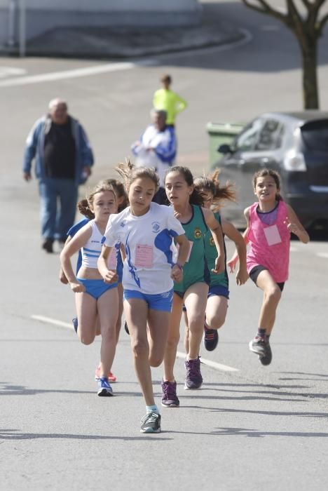 Participantes en el cross escolar de La Carriona.