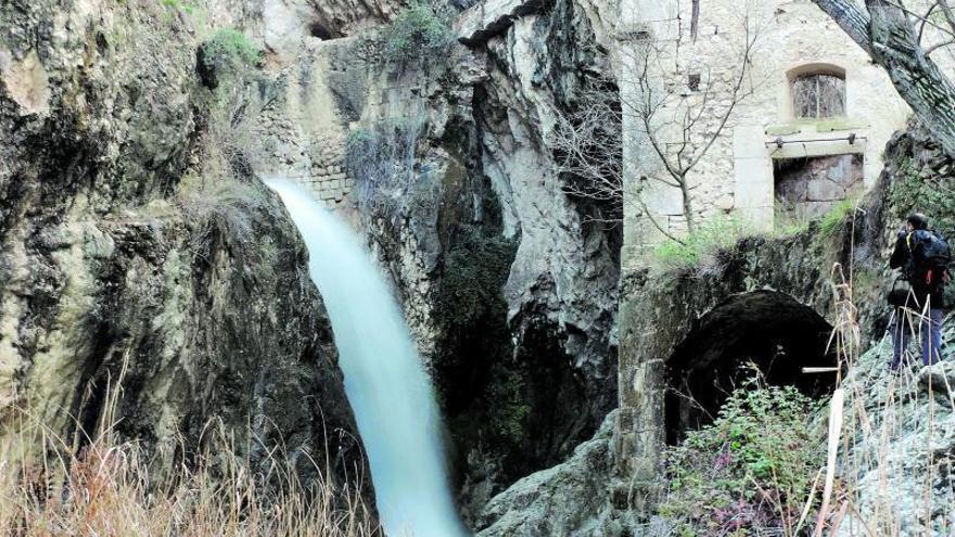 El Comtat: A pie de Benilloba a Millena