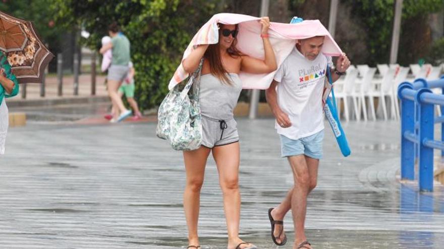 Una bolsa de aire frío trae lluvia de barro a la provincia de Alicante mañana y el viernes