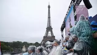 París arriesga y pierde con una inauguración fallida marcada por la lluvia