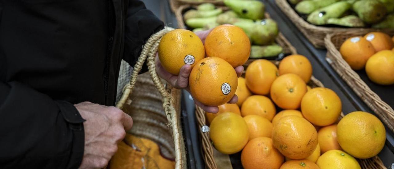 El récord de los alimentos en Navidad frena la moderación de los precios