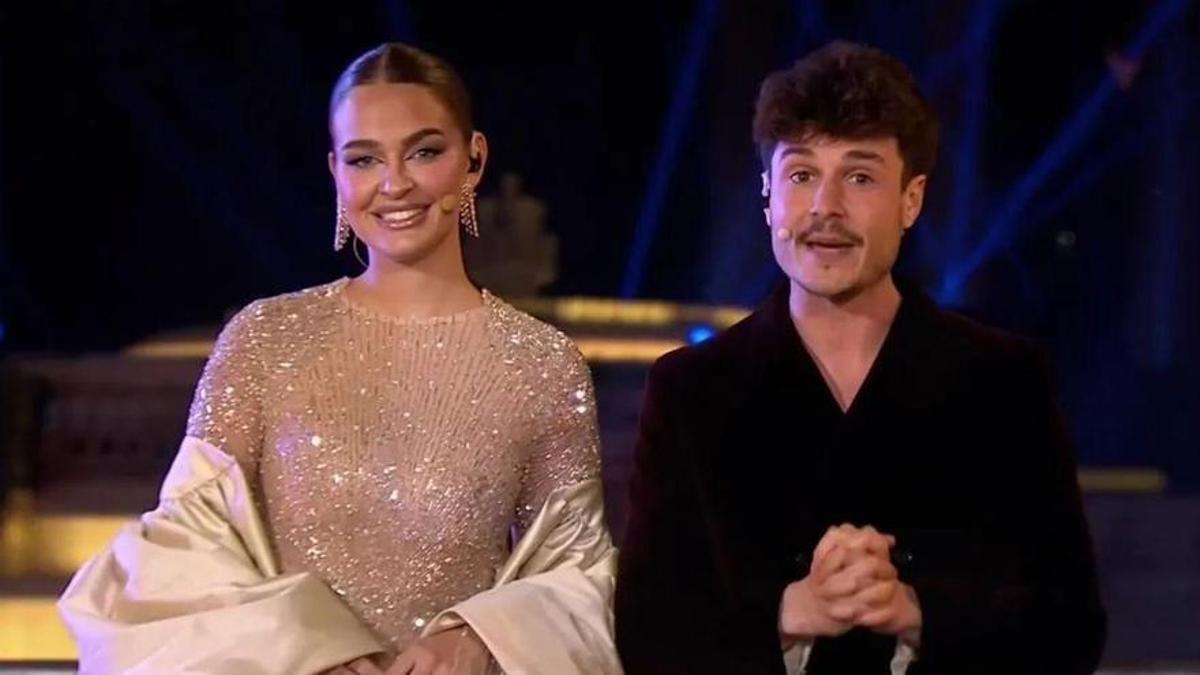 Laura Escanes y Miki Núñez