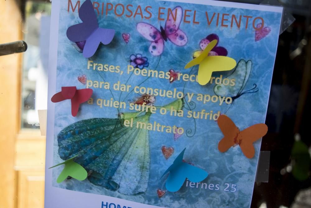 Mariposas en el viento contra la violencia machista.