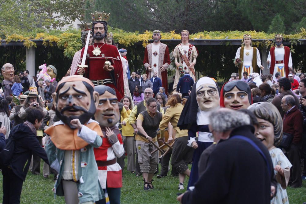 Plantada de gegants i cercavila a Girona