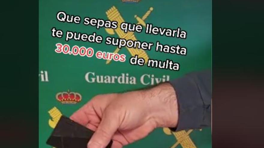Navaja Guardia Civil: La tarjeta que si llevas en tu cartera te puede  acarrear una multa de 30.000 euros según la Guardia Civil