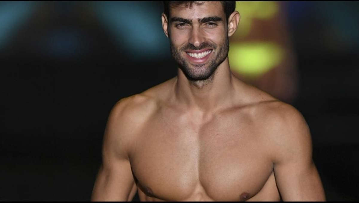 Juan Betancourt brilla en Calzedonia Fashion Show