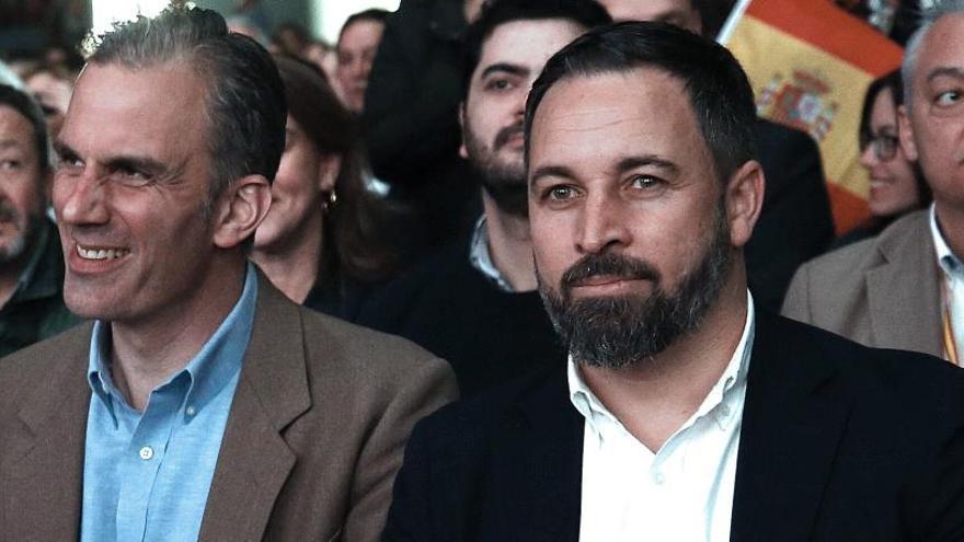 Abascal, junto a Ortega Smith en el mitin de Madrid del domingo.