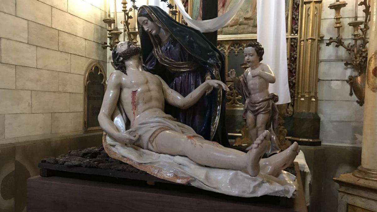 El histórico paso de la Pietat de Manacor ya luce restaurado para esta Semana Santa. | LL. RIERA