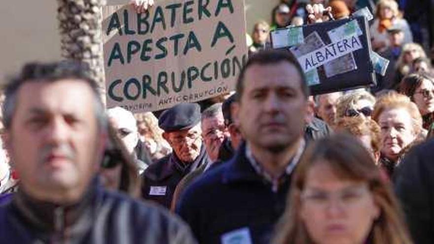 Albatera exige hoy en la Diputación que no se adjudique el vertedero
