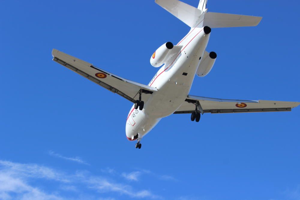 Llegada del primer avión al aeropuerto de Corvera