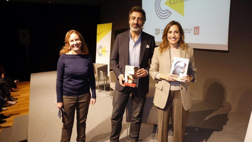 Amaia Mauleón, Juan del Val y Ángela Banzas. |  Marta G. Brea