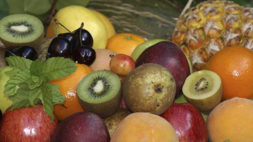 Las frutas son un buen alimento para tomar entre horas