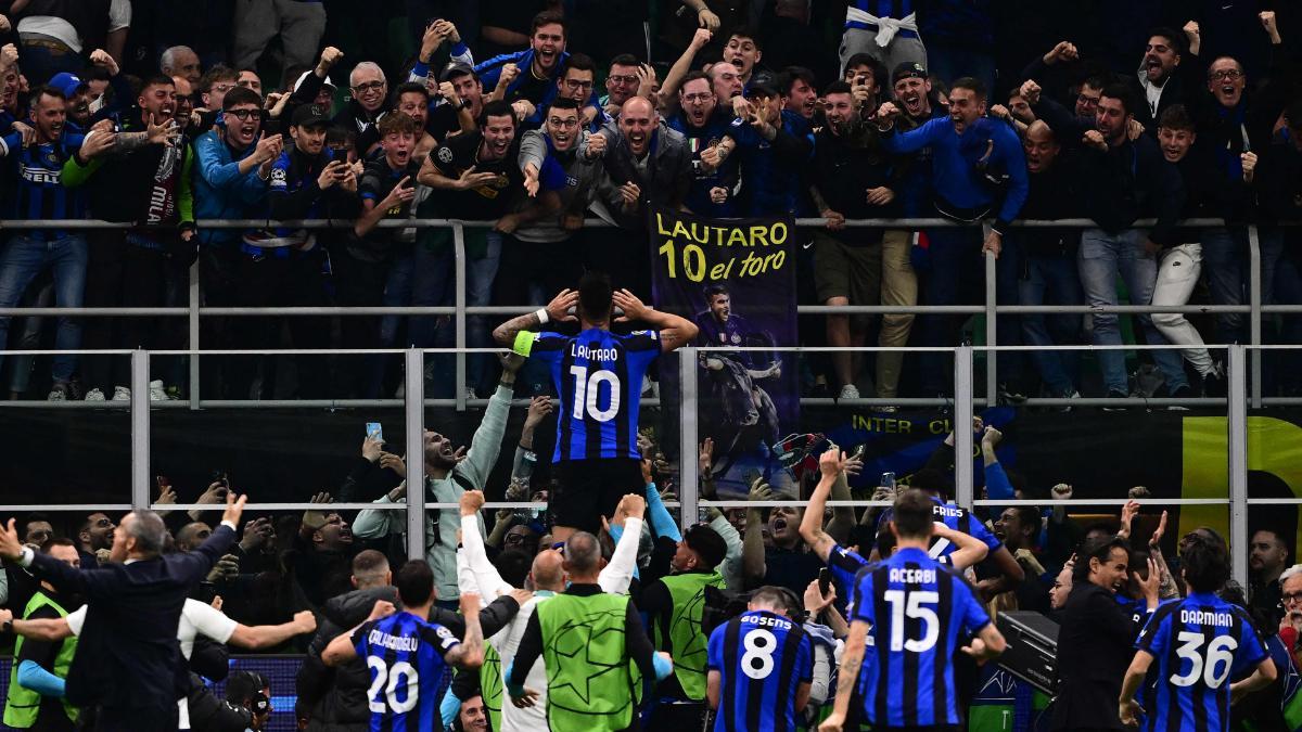 Lautaro celebrando su gol ante el Milan