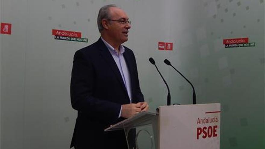 Durán subraya que el PSOE es &quot;partido de gobierno&quot; y no &quot;de pancarta y pandereta&quot;