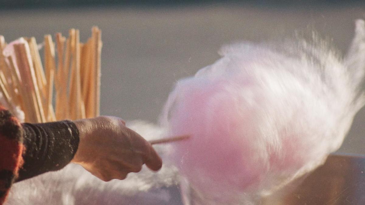 Fotograma de "Cotton Candy"