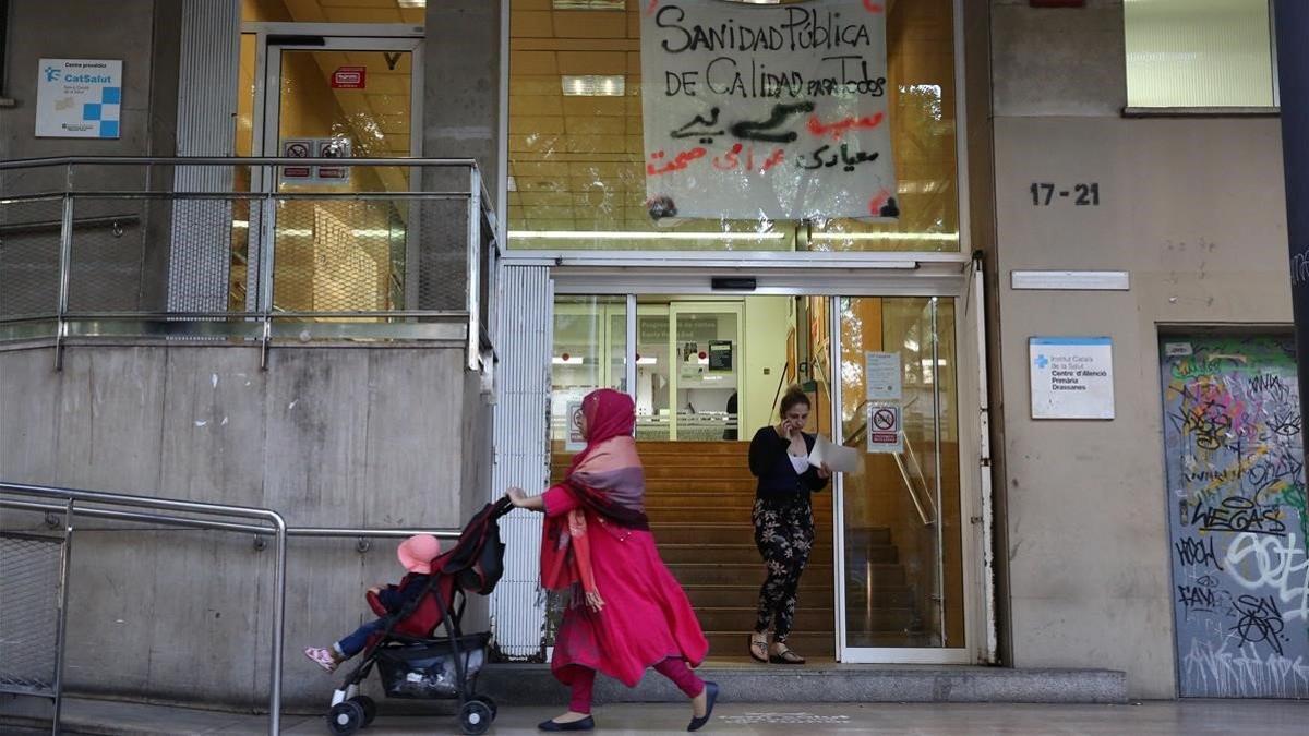 zentauroepp45579230 barcelona 23 10 2018  sociedad   tema del dia sanidad e inmi181023195910