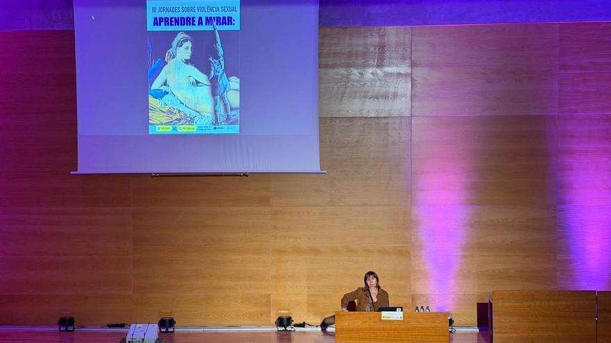 La filósofa Ana de Miguel advierte en Mallorca: "El sexo está siendo capaz de legitimar la humillación y la violencia"