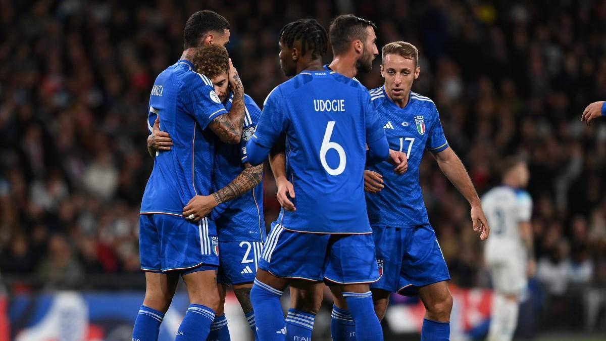 Los jugadores de Italia, celebrando un gol contra Inglaterra