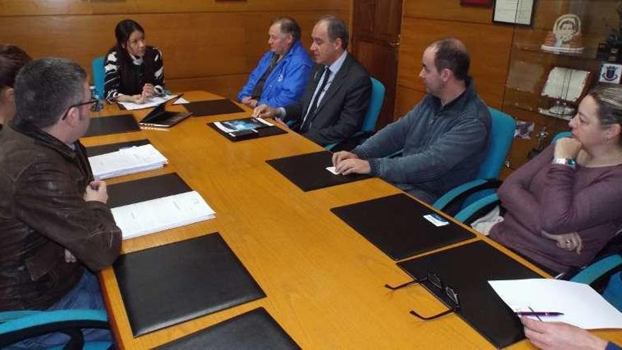 González Costa se reunió con representantes sindicales.