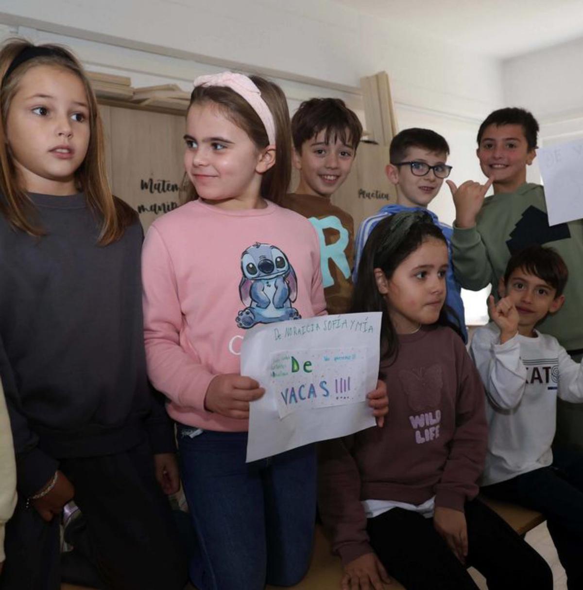 Escolares de A Illa en el concierto. |  Noé Parga