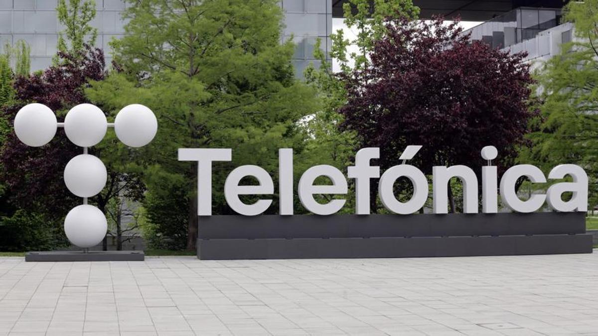 Saudí Telecom elige a Telefónica por su dividendo y su bajo precio en el Ibex 35 Saudí Telecom elige a Telefónica por su dividendo y su bajo precio en el Ibex 35