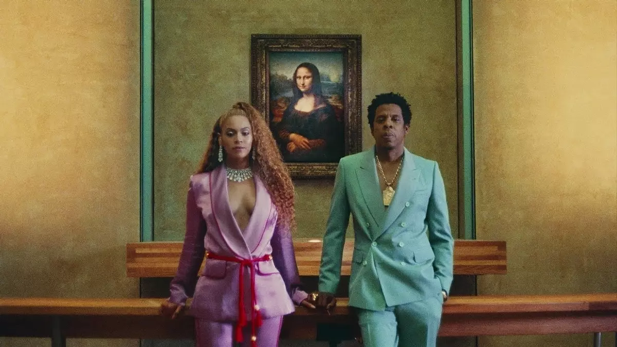 Una imagen de archivo de Beyoncé y Jay Z, en el Louvre.