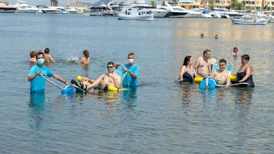 El Ayuntamiento de Cartagena lleva el deporte a las playas