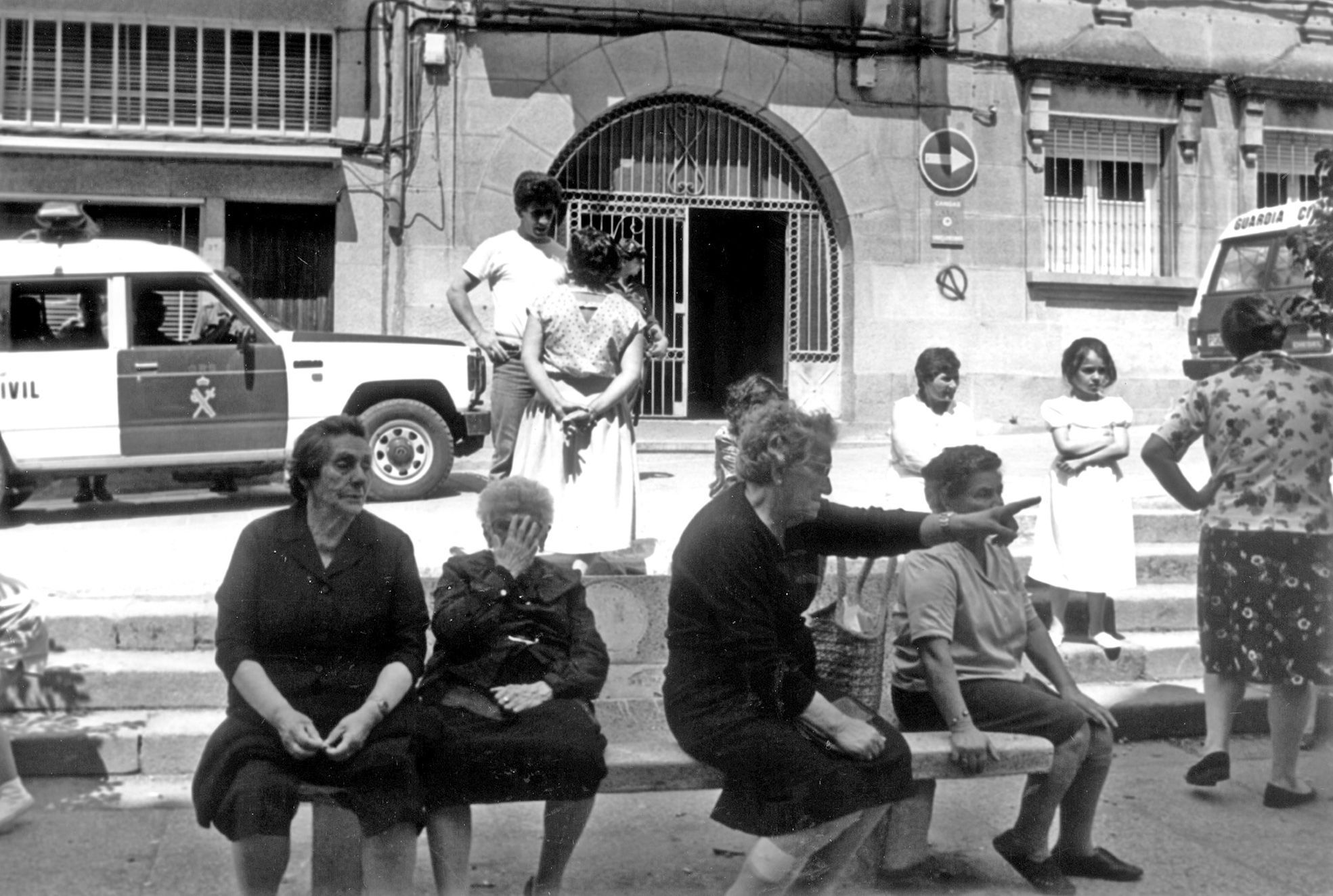 El conflicto de la contribución en Cangas: protestas y un alcalde asediado que no pudo volver a entrar en el Concello