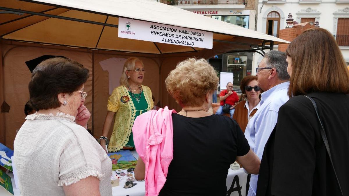 Visita municipal en un feria anterior de la salud.