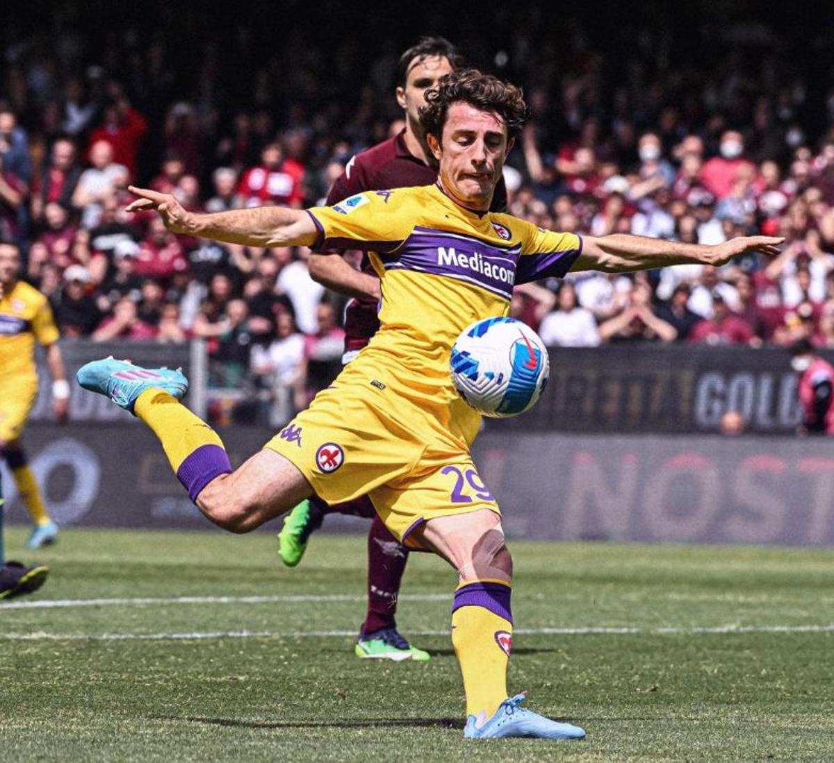 Odriozola durante una partido de la Fiorentina.