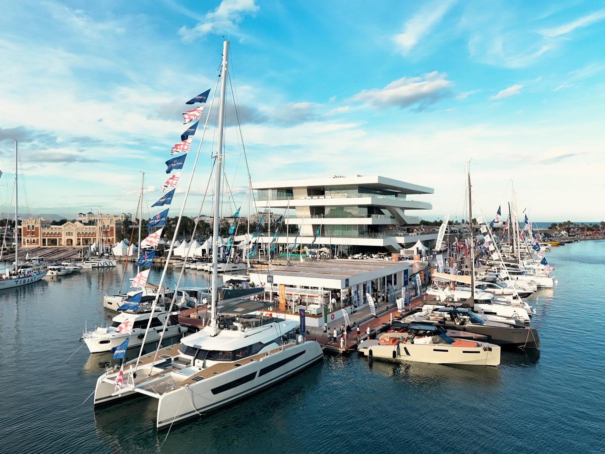 La 17ª edición del Valencia Boat Show ha alcanzado cifras récord, con 160 barcos, 140 marcas y un 15% más de expositores que en 2025