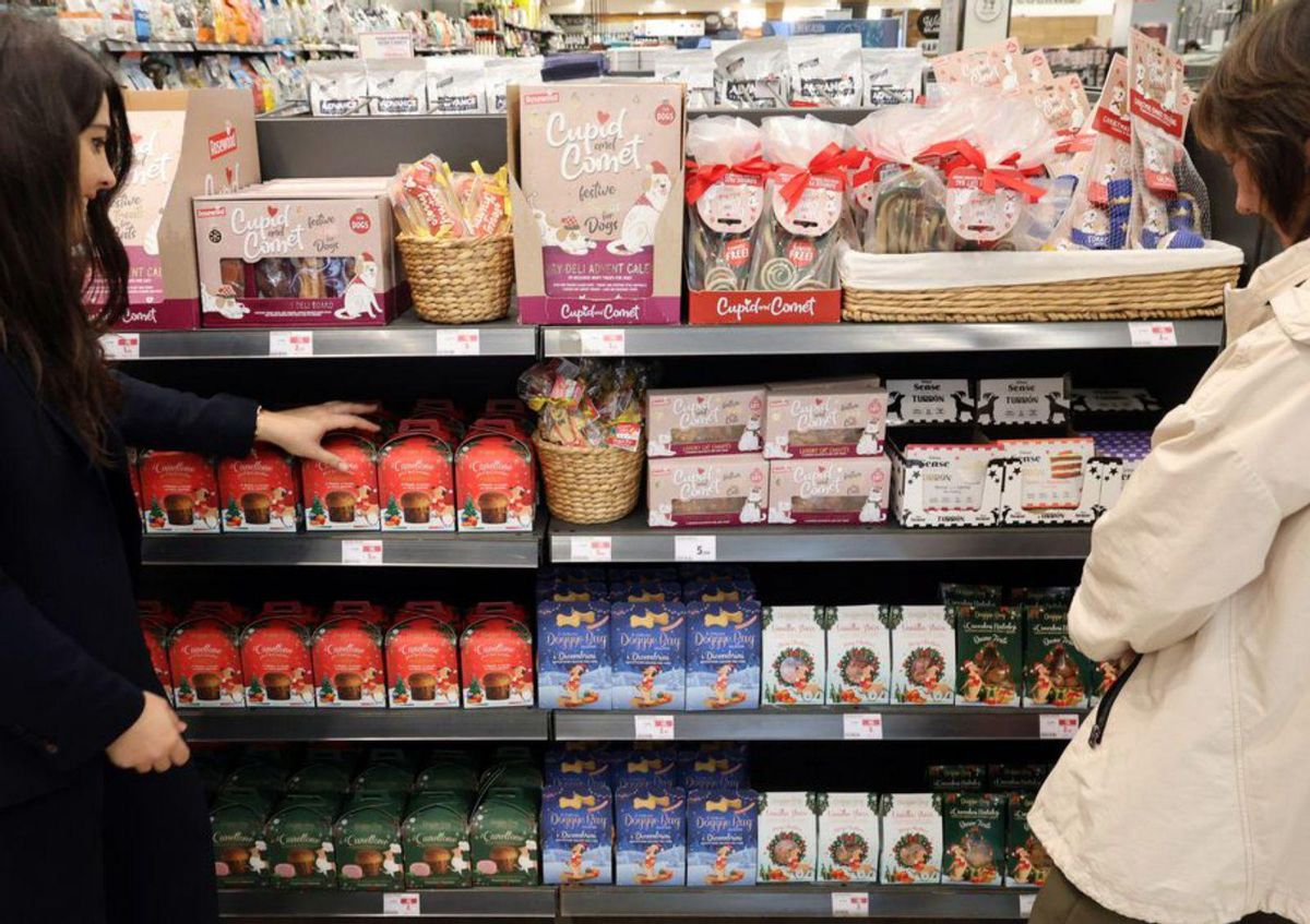 Turrón, panetone y calendario de adviento para perros. | M.G.B.