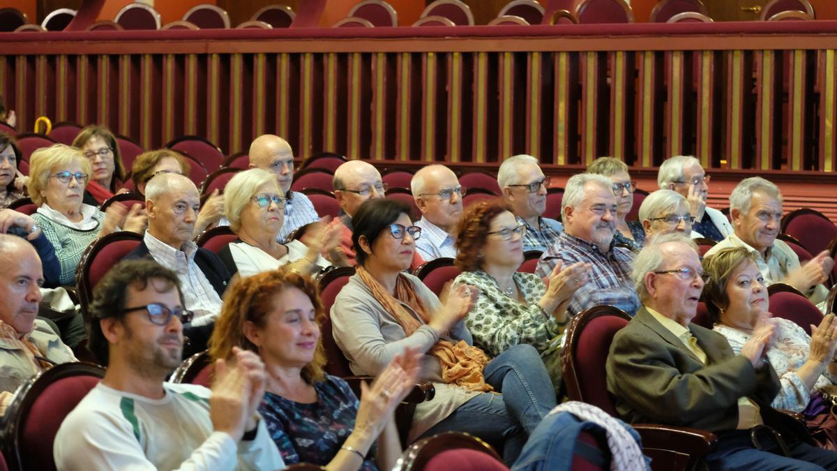 La presentación de un libro en el ciclo de Aulas de la Tercera Edad del año 2019.