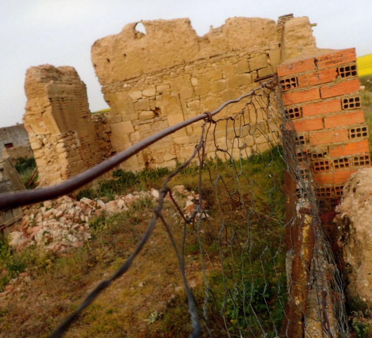 El convento en ruinas del que escribió Delibes: Aldea del Palo desaparece