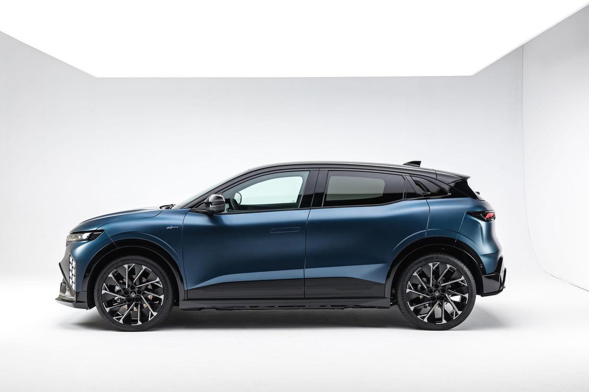 Renault Megane E-Tech: nueva imagen, batería más potente y más tecnología