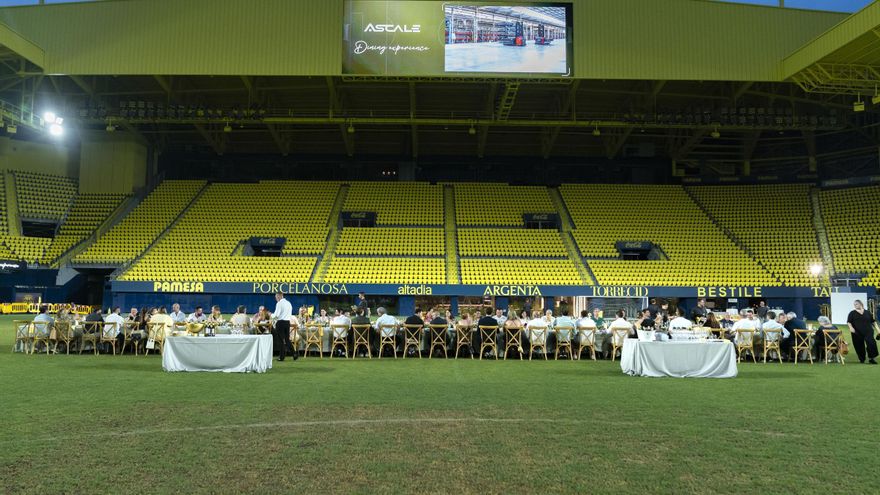 Un firma del grupo Pamesa reúne a clientes internacionales en una sorprendente cena