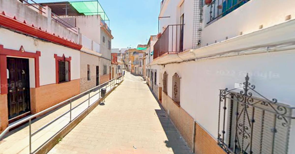 Calle Melilla en Camas, dónde han tenido lugar los hechos.