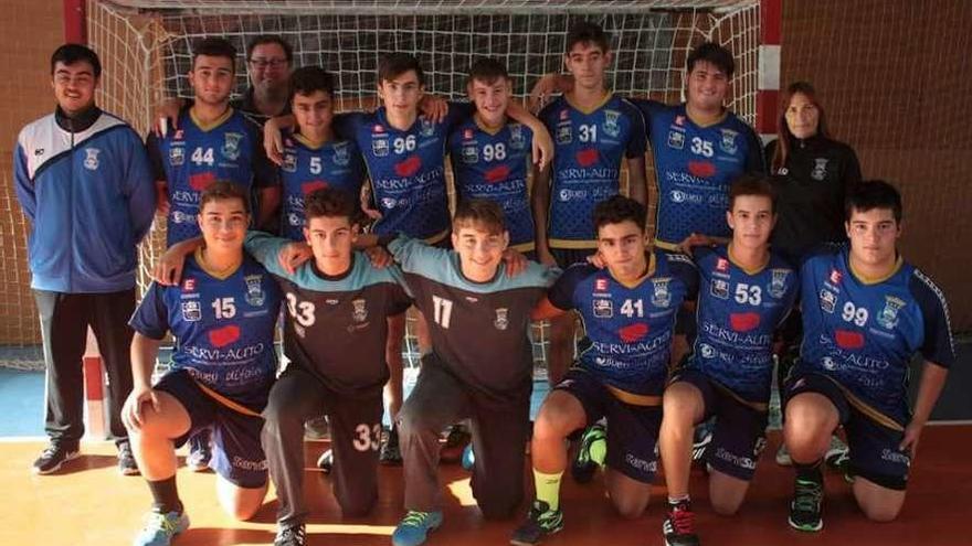 Equipo cadete del Bueu Atlético, entrenado por Rosi Vilaboa. // FdV