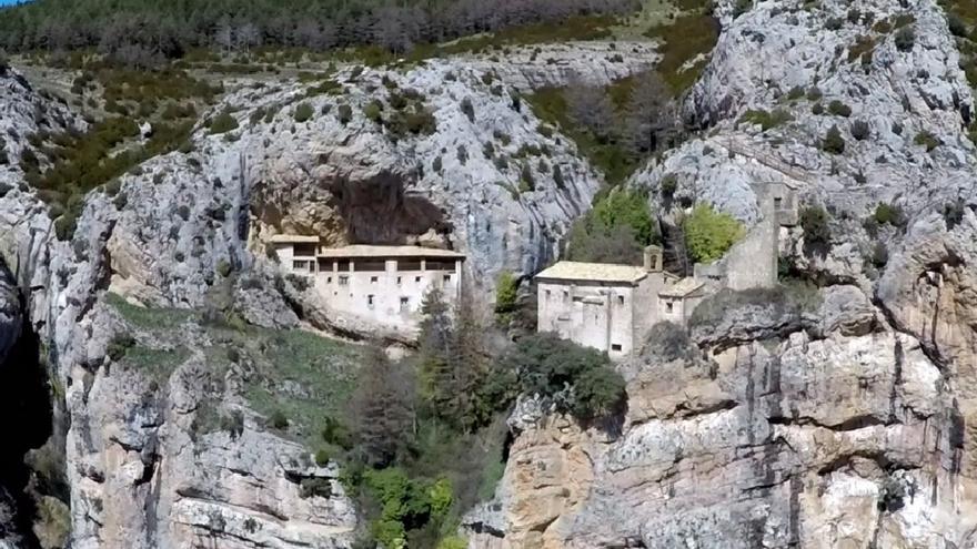 La montaña en Aragón: paraíso con ducha para el buen ermitario
