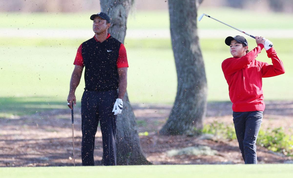 Tiger Woods confirmó que jugará con su hijo Charlie en un par de semanas