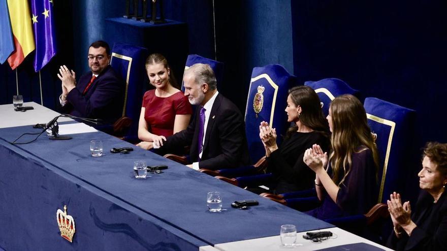 El Rey reclama unidad en los premios "Princesa de Asturias": "La democracia necesita confianza, démonos tiempo para llegar a la mejor versión de nosotros mismos"