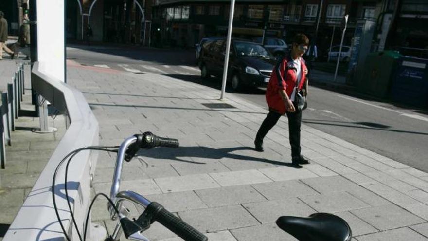 Punto de distribución de bicicletas de Las Meanas, con un único vehículo.