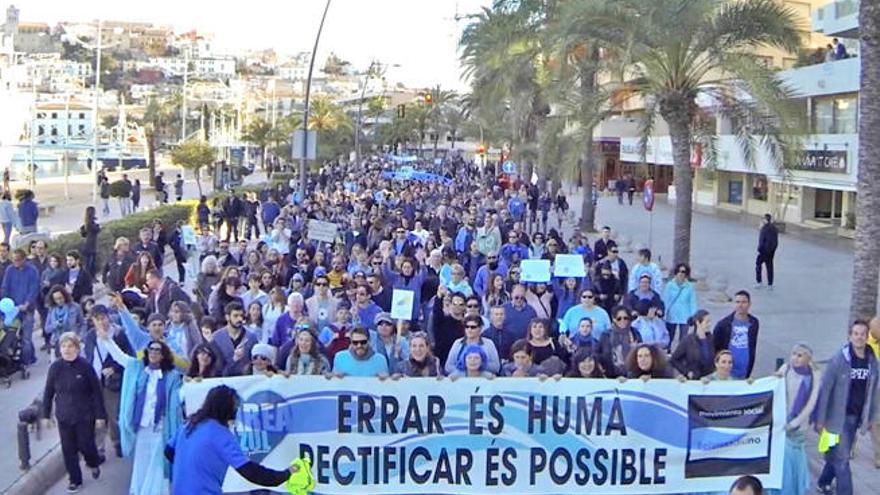 Manifestación en Ibiza contra las prospecciones petrolíferas.