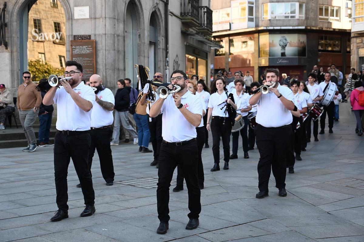 Una de las bandas entra en A Ferrería.